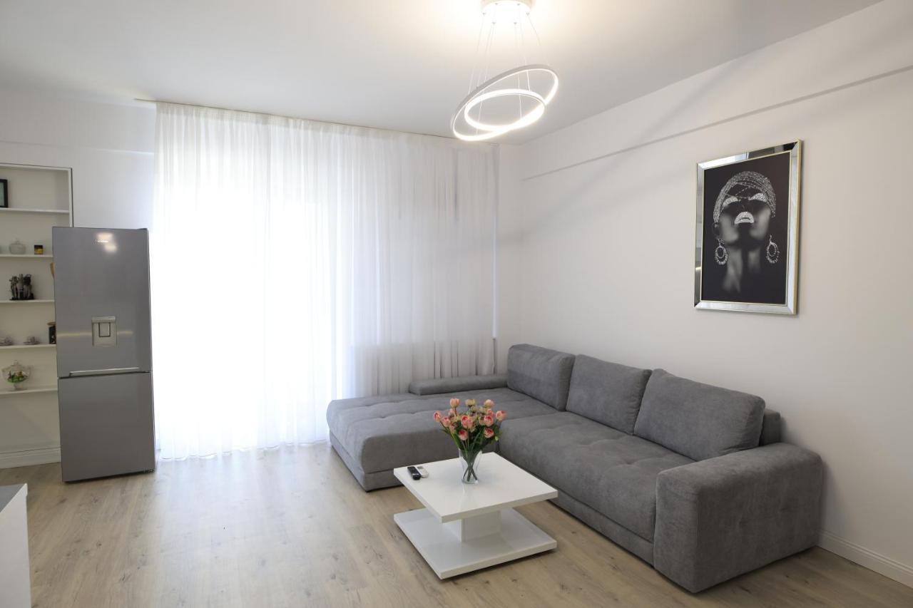 Apartment Nicho 2 Bucurestii Noi *